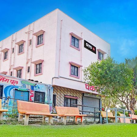 Hotel O Pankaj Hotel & Lodge Gangapur  ภายนอก รูปภาพ