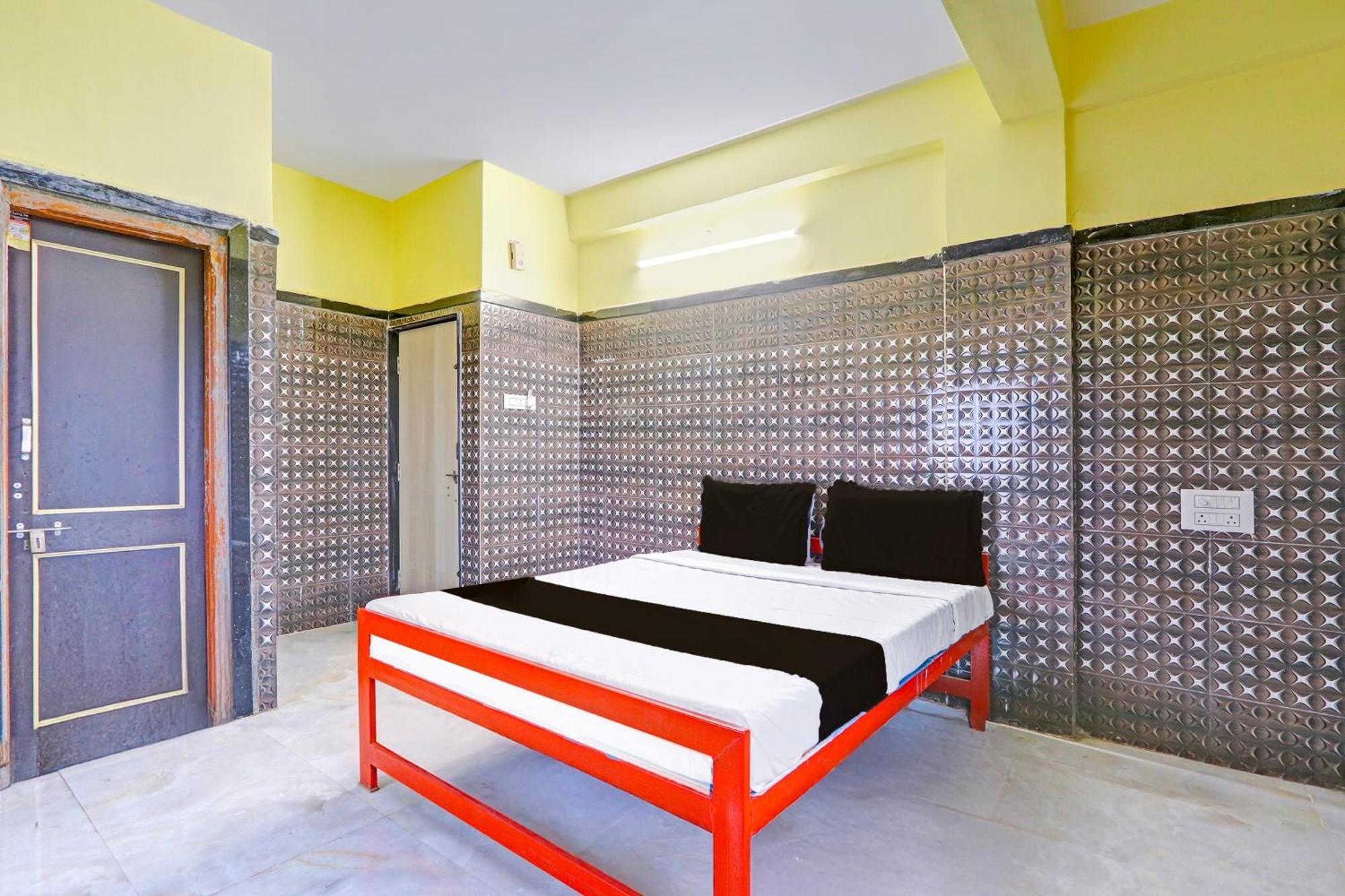 Hotel O Pankaj Hotel & Lodge Gangapur  ภายนอก รูปภาพ