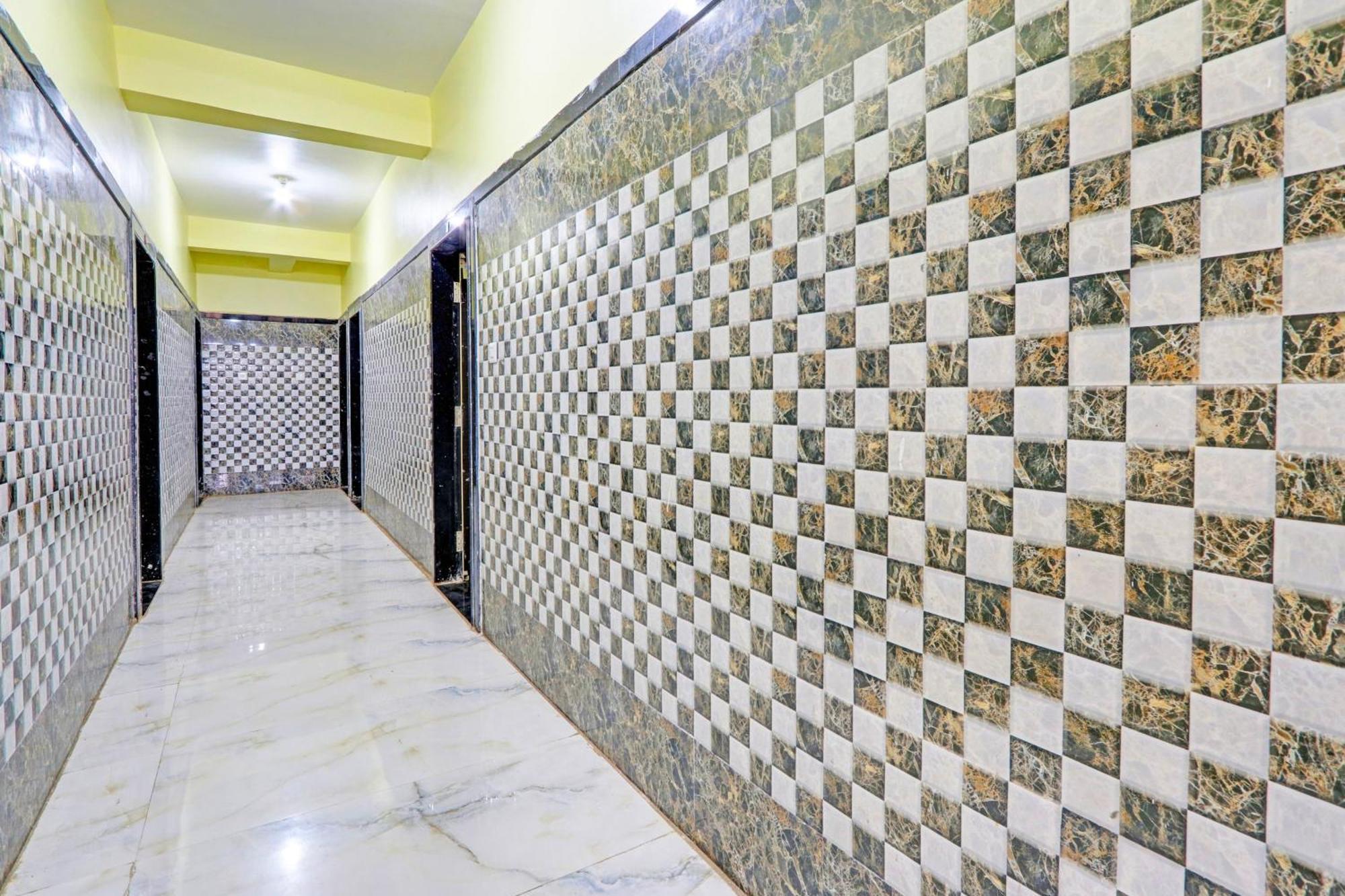 Hotel O Pankaj Hotel & Lodge Gangapur  ภายนอก รูปภาพ
