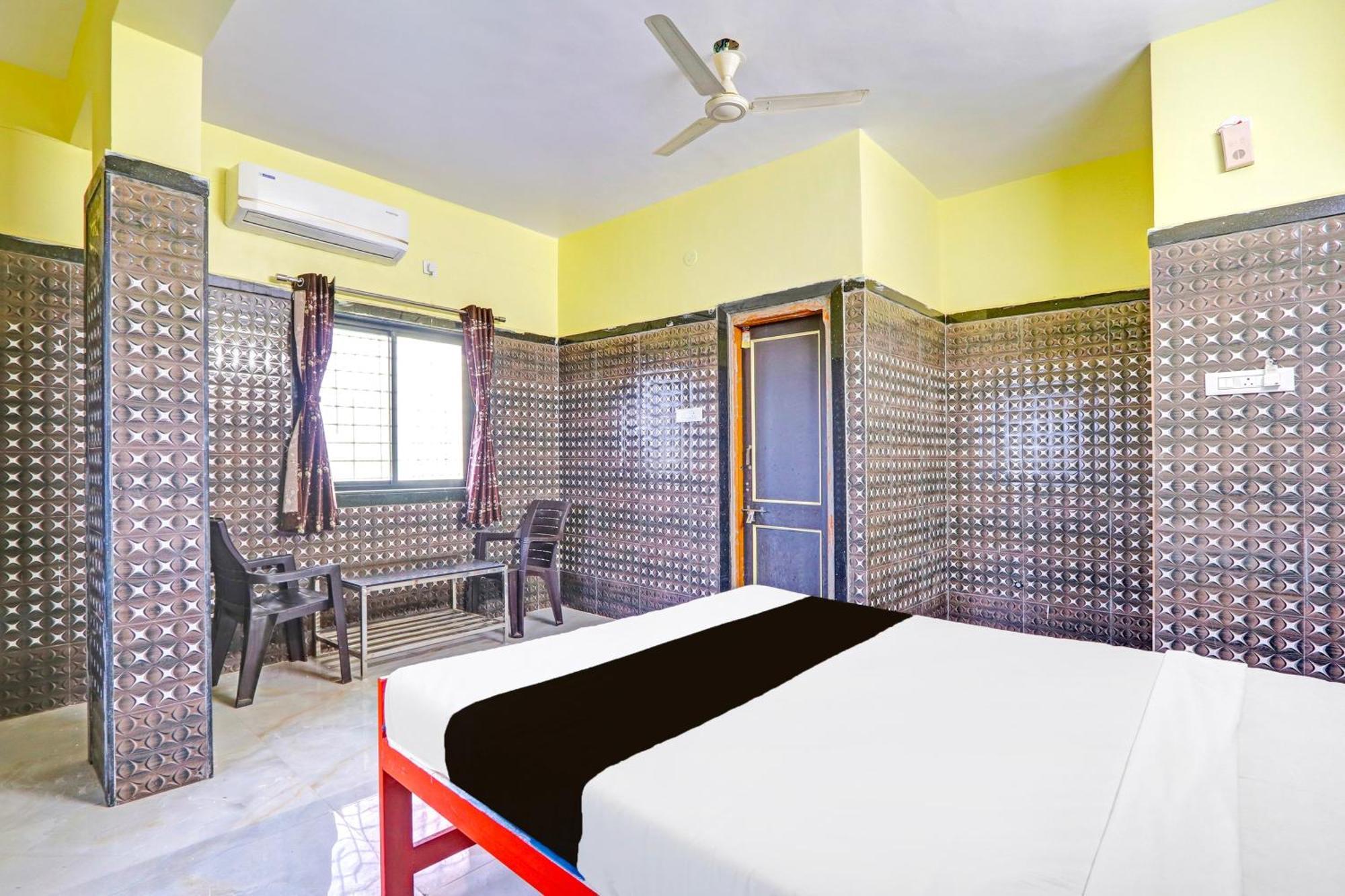 Hotel O Pankaj Hotel & Lodge Gangapur  ภายนอก รูปภาพ