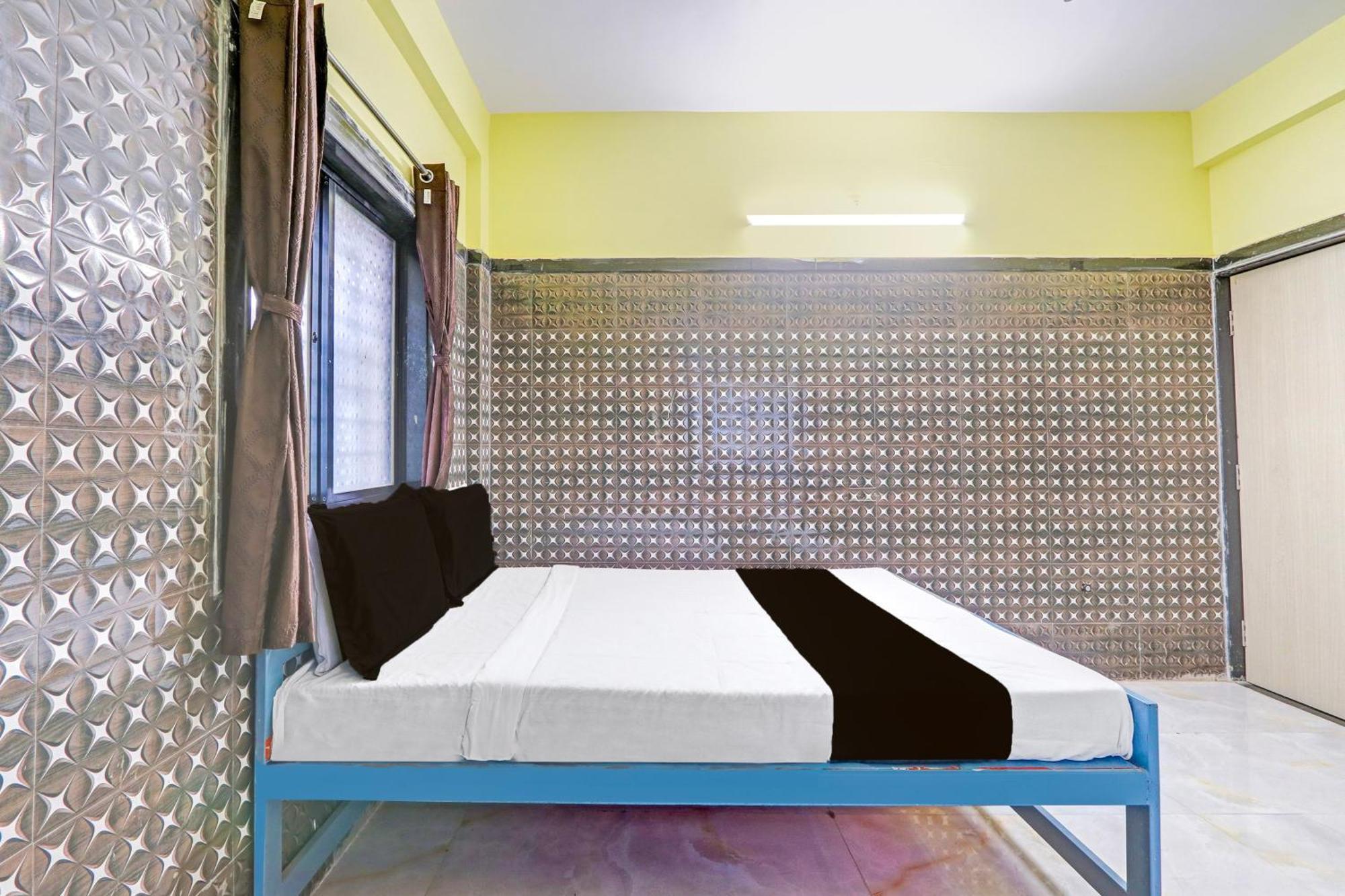 Hotel O Pankaj Hotel & Lodge Gangapur  ภายนอก รูปภาพ